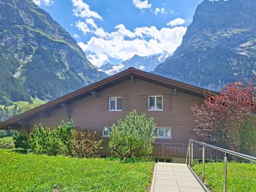 Apartment Chalet Almis 5 by Interhome