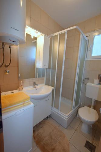 Apartment Jela - image 5