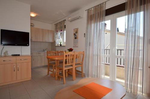 Apartment Jela - image 9