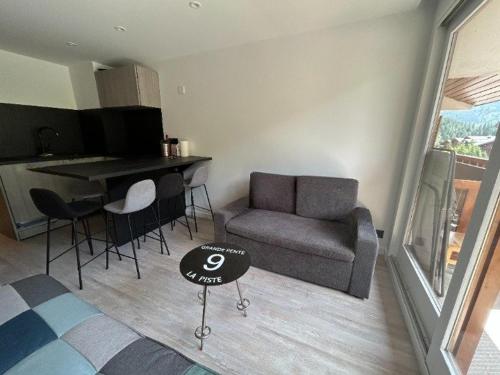 Duplex 3 pièces Méribel Mottaret, pour famille, pied des pistes - FR-1-355-284