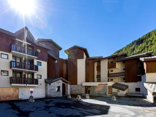 Charmant appartement 4 pers avec balcon, parking couvert à Val-d'Isère - FR-1-694-237 (Charmant appartement 4 pers avec balcon, parking couvert a Val-d'Isere - FR-1-694-237) in Val-d'Isere