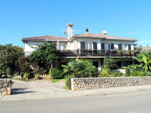  Apartments Potnar, Ferienwohnung in Malinska