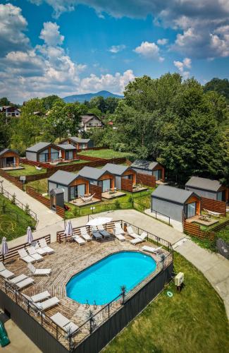 Peldbaseins, Moon Village Comarnic in Komarnika