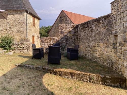 Maison du XIVe siècle avec WiFi et animaux admis près de Sarlat - FR-1-616-152 (Maison du XIVe siecle avec WiFi et animaux admis pres de Sarlat - FR-1-616-152) in Borreze