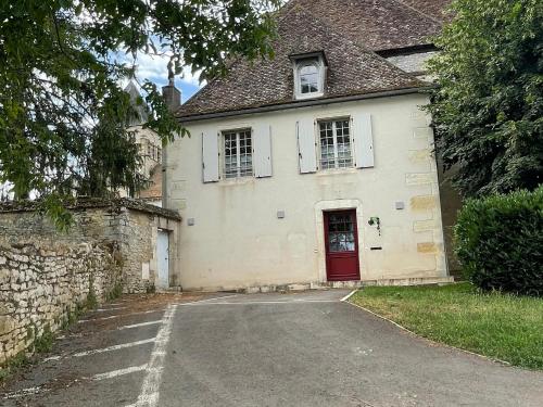 Gîte restauré avec parc et jeux, idéal pour familles - FR-1-586-65 (Gite restaure avec parc et jeux, ideal pour familles - FR-1-586-65) in Bruere-Allichamps