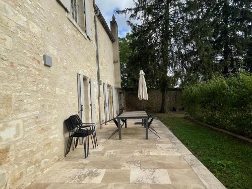 Gîte restauré avec parc et jeux, idéal pour familles - FR-1-586-65 (Gite restaure avec parc et jeux, ideal pour familles - FR-1-586-65) in Bruere-Allichamps
