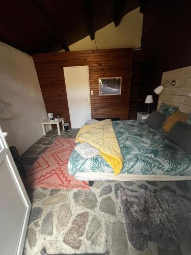 2 twin beds