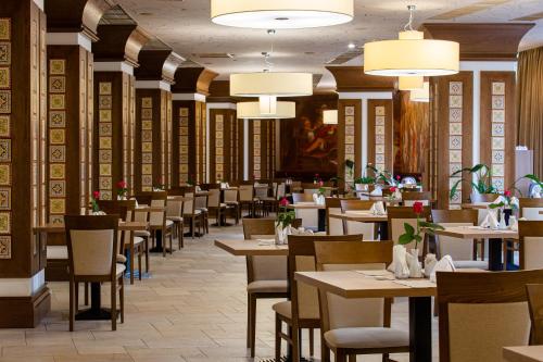 Restorāns, Mirotel Resort and Spa in Truskavets