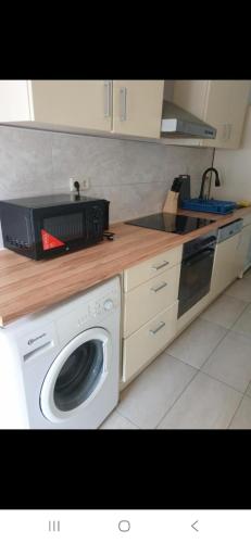 Schöne 2 zwei Zimmer Wohnung (Schone 2 zwei Zimmer Wohnung) in Gleisdorf