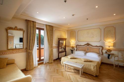Hotel Villa San Pio in Colosseum and Foro Romano