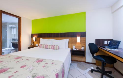 Quality Suites Natal