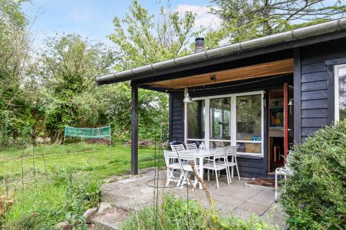 . Cottage By Veddinge In Charming 70S Style