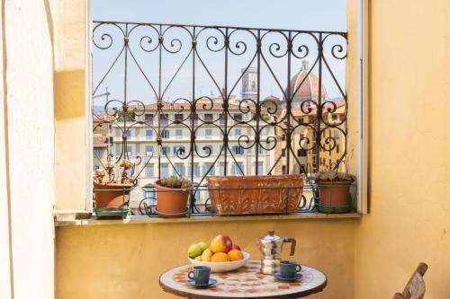Top of Barbadori Tower River View Apartment by Ponte Vecchio