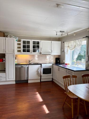 Spacious vacation home in Kvalnes