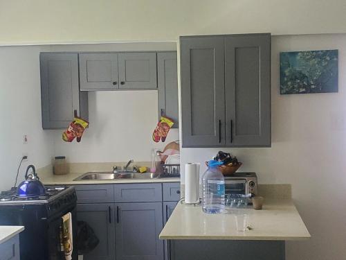 Cozy Room with fast Internet & Netflix in Port Maria