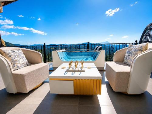 La Colina Resort SAS