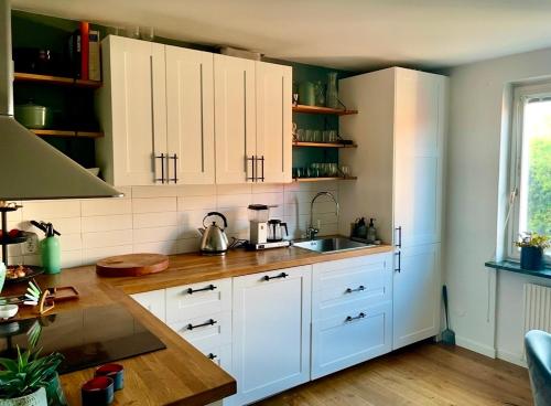 House with garden in central Ystad in อีย์สตาด