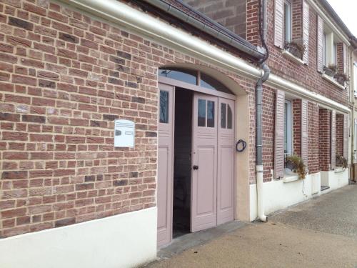 A szálláshely kívülről, Les Trois Roses in Abbeville