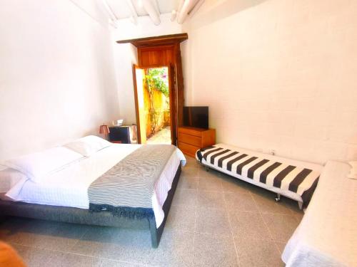 Acogedora habitación, fresca, independiente