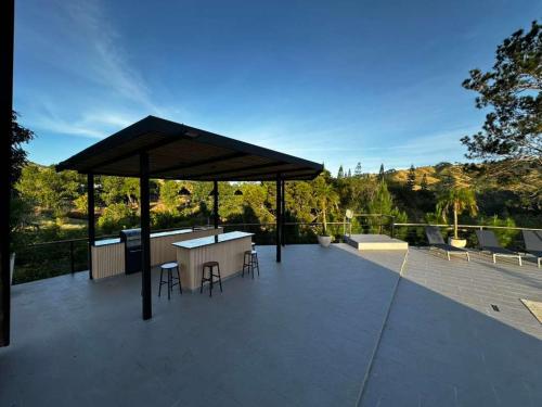 Alpine River Cabin with direct access to the river in Pinalito