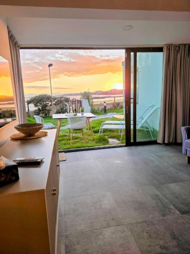 8i Ocean Front and Sunset San Agustin