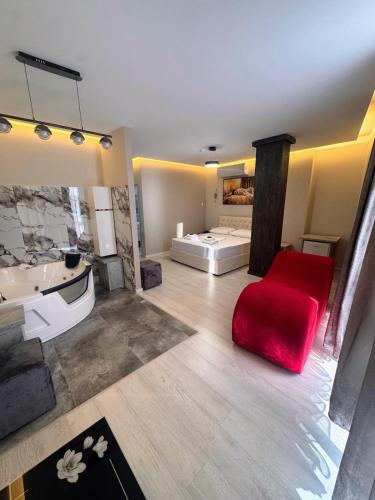 Bathroom, London Restaurant Hotel in Kukes