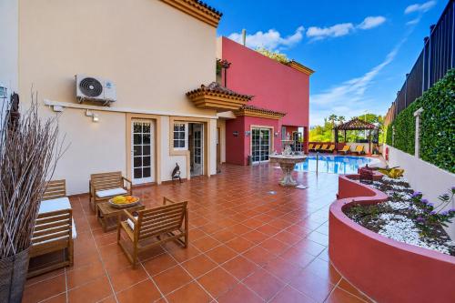 Duque Dream Villa Suites with privat Pool
