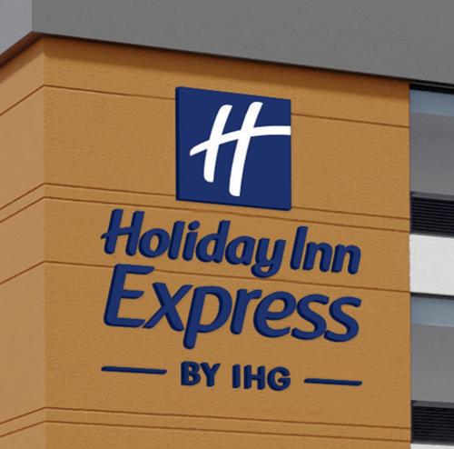 Holiday Inn Express And Suites Southfield Detroit By IHG