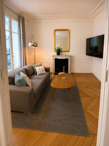 Paris golden triangle
