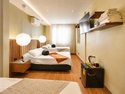 2 double beds