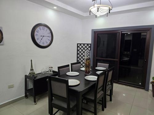 Modern House with Private Pool in Santa Rosa De Copan