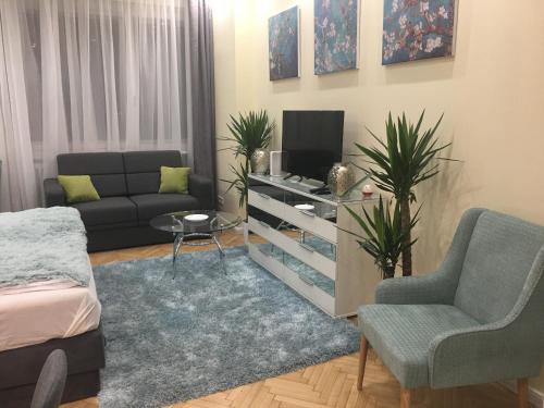 Paloma Apartment - image 8