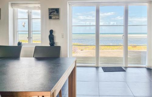 4 Bedroom Stunning Home In Glesborg