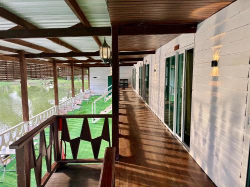 View, Ban Mali Cafe & Riverside Stay in Amphur Muang
