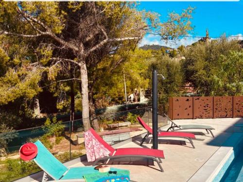 Haut de villa avec piscine et clim - 10 pers. - FR-1-900-4