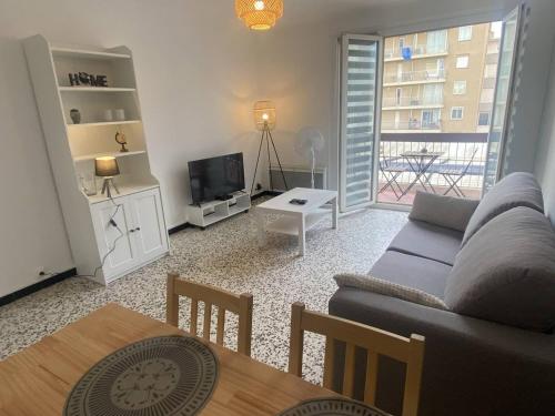 Appartement traversant avec parking - 4 pers. - FR-1-833-48