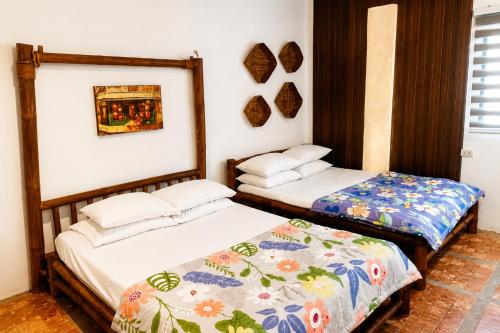 3 queen beds, 1 bunk bed