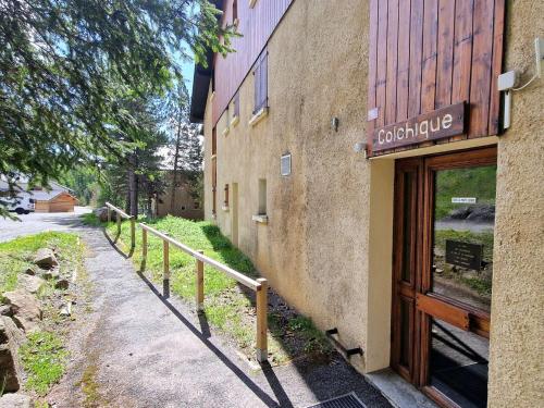 Studio, animaux admis, balcon sud - 6 pers. - FR-1-393-197 in Saint-Michel-de-Chaillol