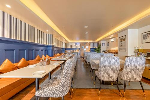 Restaurant, Saltstayz Premier - Sector 15 Noida in Noida