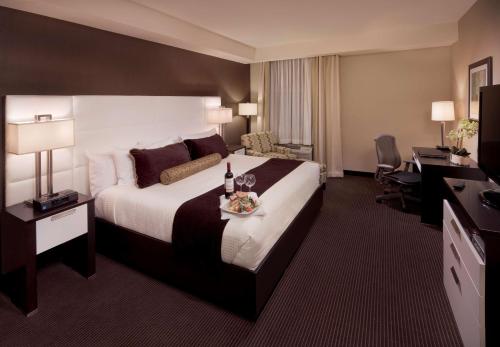 Best Western Premier Miami International Airport Hotel & Suites