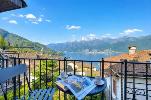 Casa Patrizia Caviano Gambarogno with Lake & Mountain Views - Happy Rentals in Caviano, Schweiz