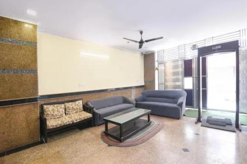 Létesítmények, Collection O Singh Guest House Near Dwarka Sector 12 Metro Station in Kapashera