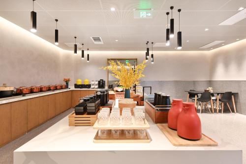 Restaurant, Atour Hotel Beijing Anzhen Ditan in Madian & Anzhen