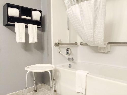 Best Western Executive Inn- Mount Gilead - image 5