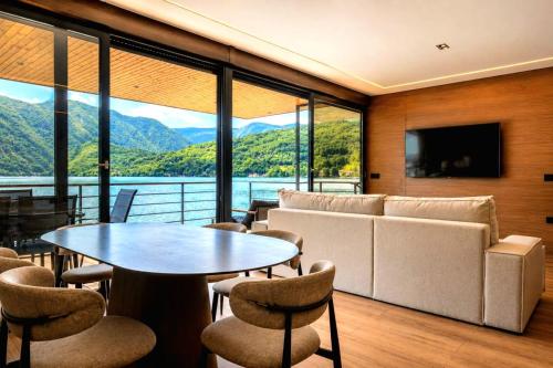 Perućac Lake Residence (Perucac Lake Residence) in Srebrenica