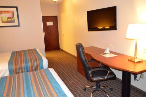 Best Western Orange Inn & Suites