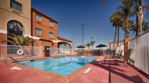 Best Western Orange Inn & Suites