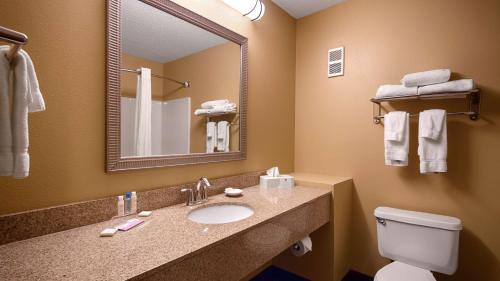 Best Western PLUS Executive Inn