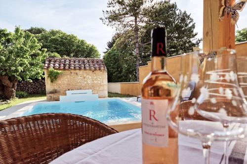 Maison familiale 6 personnes avec piscine privée - Location, gîte - Saint-Paul-Trois-Châteaux