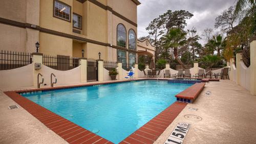 Best Western Plus New Caney Inn & Suites